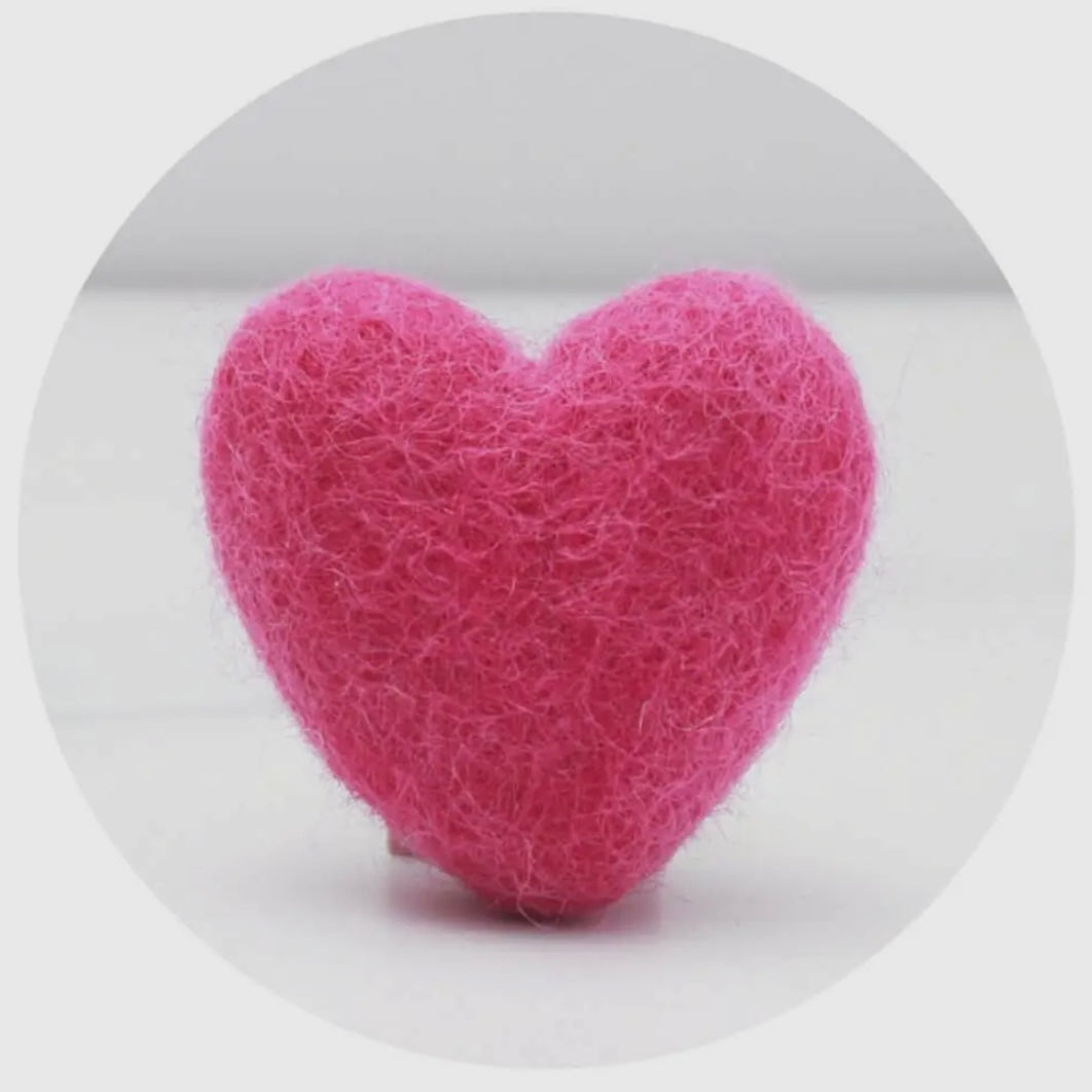 Mimi Green Valentine Heart Collar Accessory