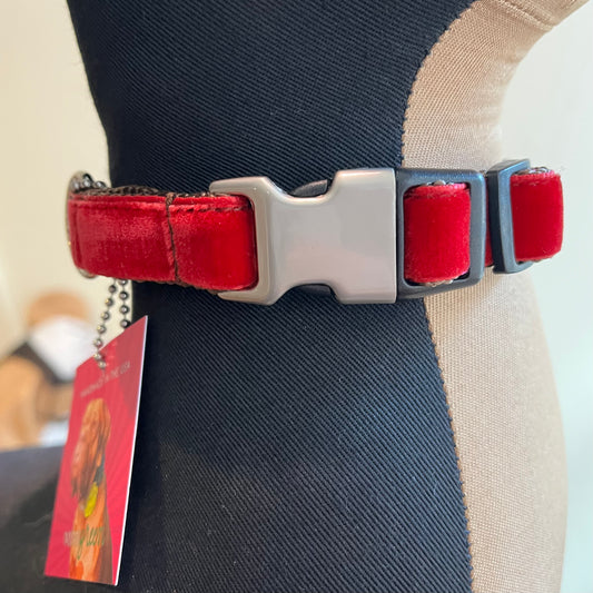 Mimi Green Velvet Dog Collar