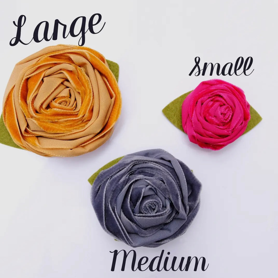 Mimi Green Velvet Rose Collar Flower