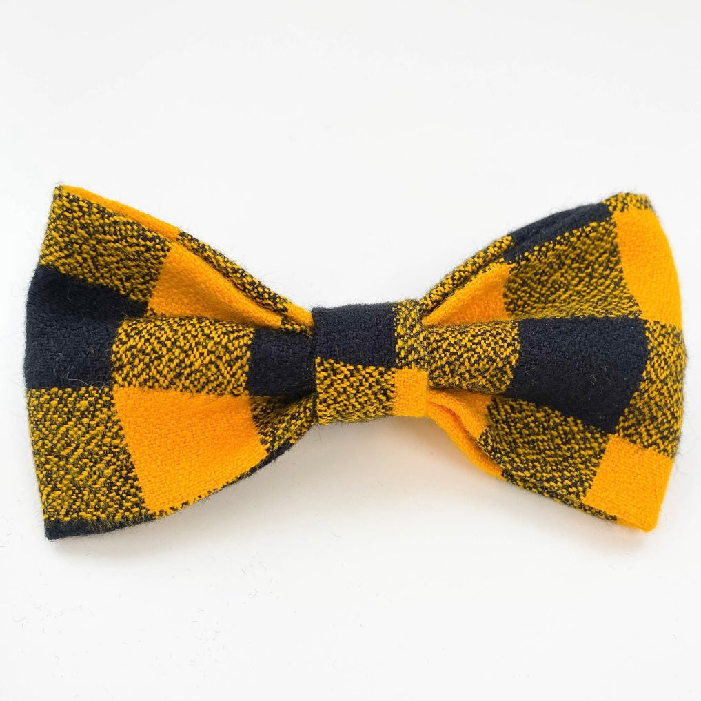 Mimi Green Plaid Bow Tie