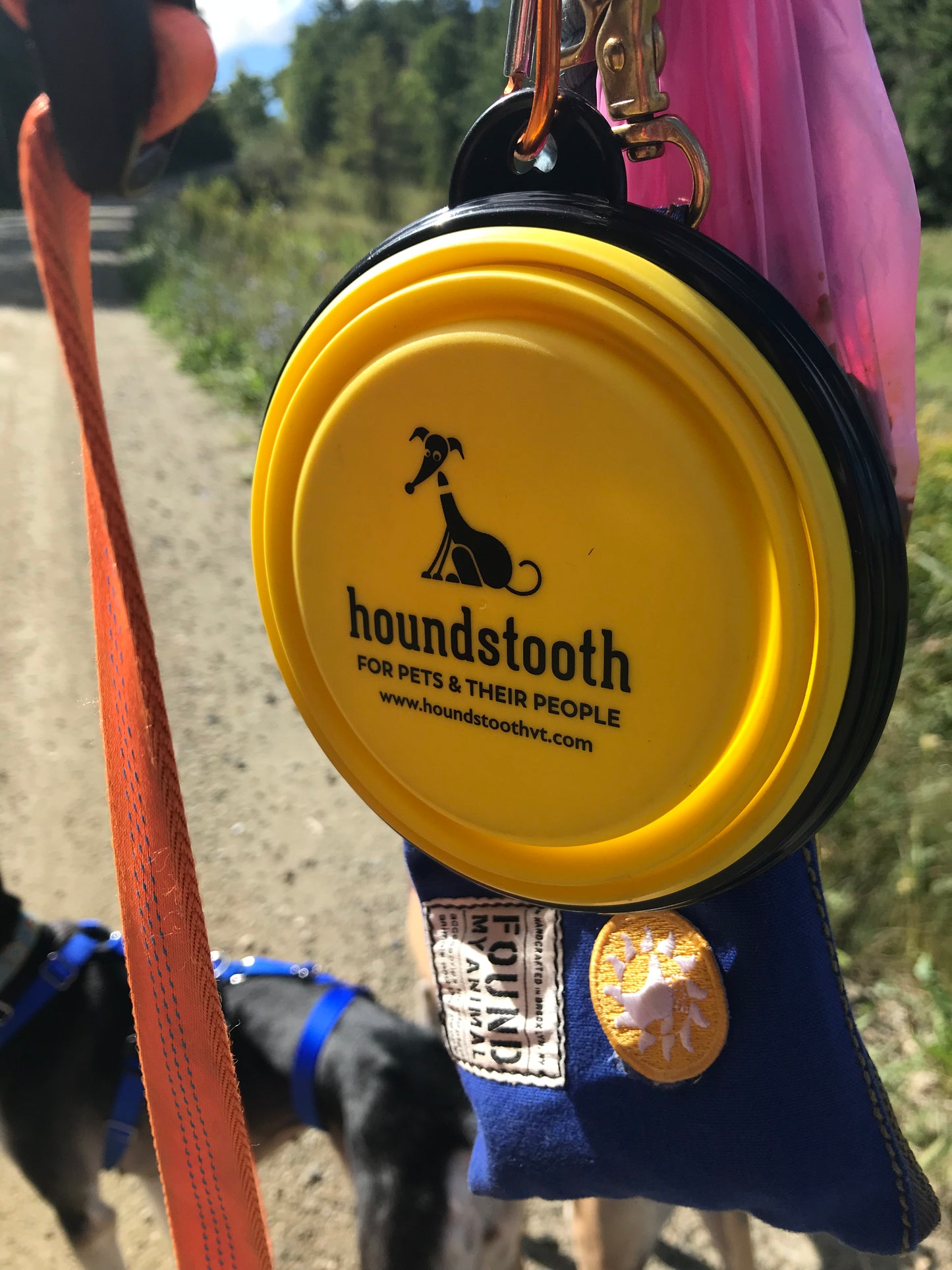 Houndstooth Travel Bowl